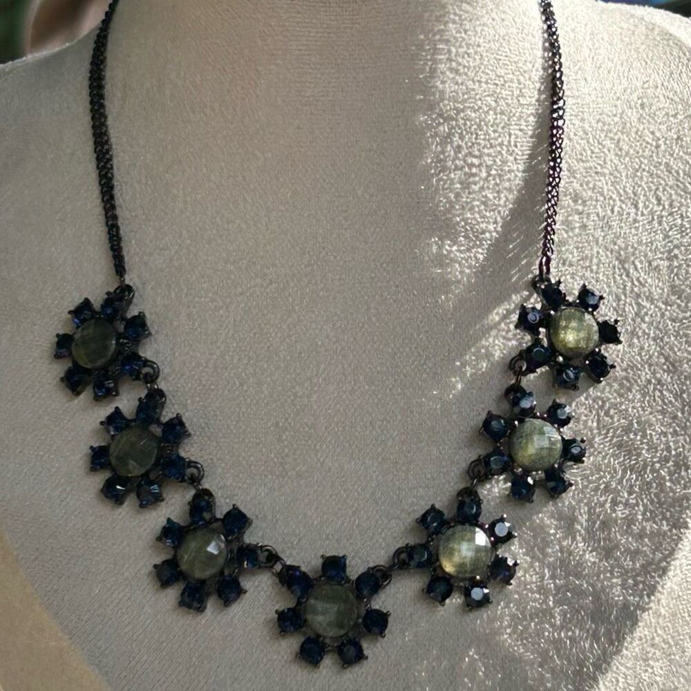 Floral Bib Costume Necklace 16" Blue Rhinestones Black Gun Metal Colored Chain - Picture 6 of 12